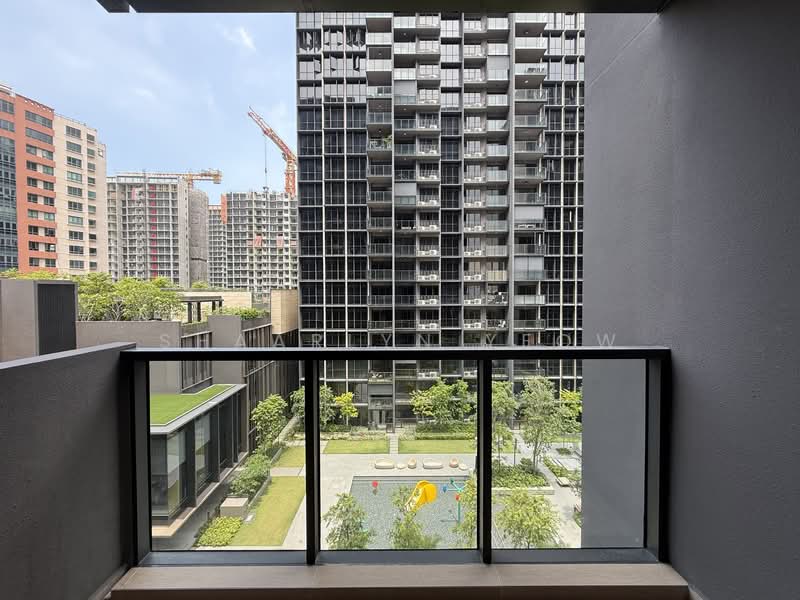 Tembusu Grand, 96 Jalan Tembusu, 2 Bedrooms, 743 sqft, Condominium For Rent, by Shaarlyn Yeow, 500118727 - Balcony - PropertyGuru.com.sg