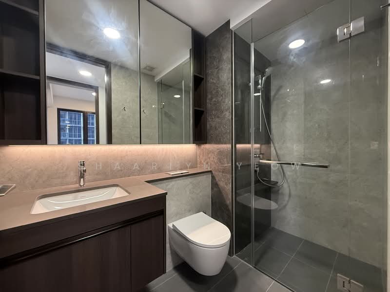Tembusu Grand, 96 Jalan Tembusu, 2 Bedrooms, 743 sqft, Condominium For Rent, by Shaarlyn Yeow, 500118727 - Common Bathroom - PropertyGuru.com.sg