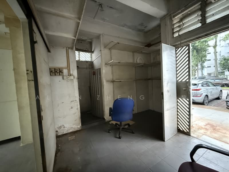 166 Bukit Batok West Ave 8, 166 Bukit Batok West Ave 8, 850 sqft, Shop / Shophouse For Rent, by Allan Zheng 鄭黎, 500118729 - Interior - CommercialGuru.com.sg