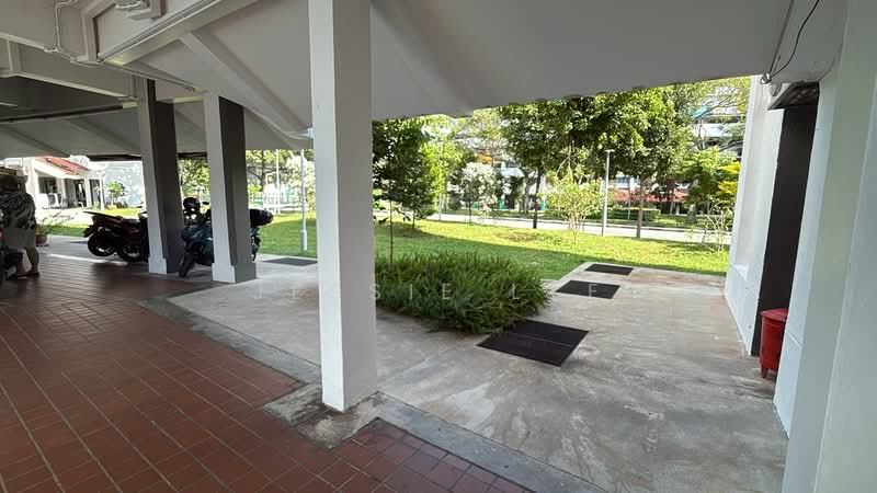 342 Jurong East Street 31, 342 Jurong East Street 31, Studio, 300 sqft, HDB Flat For Rent, by Jessie Lye, 500118736 - Exterior - PropertyGuru.com.sg