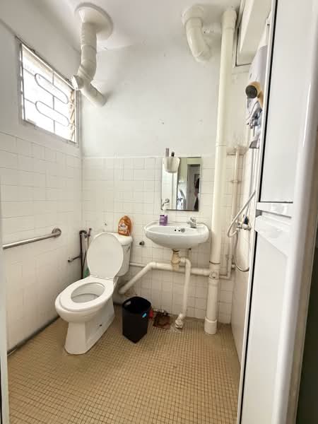 205 bedok north, 205 Bedok north, 950 sqft, Shop / Shophouse For Rent, by Kalvin Lai, 500118742 - CommercialGuru.com.sg