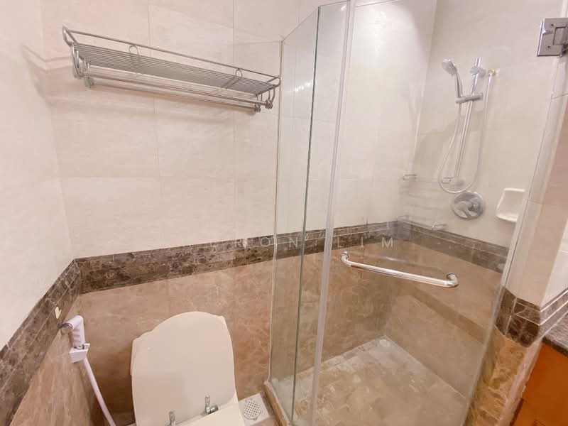 The Sterling, 1001 Bukit Timah Road, Room Rental, 150 sqft, Condominium For Rent, by Pheron Lim, 500118751 - Bathroom - PropertyGuru.com.sg