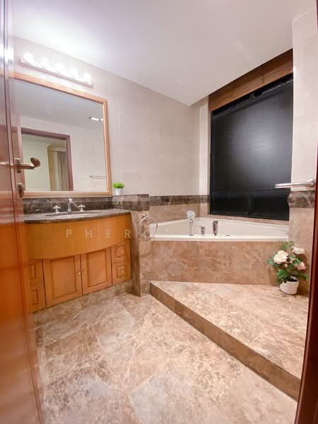 The Sterling, 1001 Bukit Timah Road, Room Rental, 150 sqft, Condominium For Rent, by Pheron Lim, 500118751 - Bathroom - PropertyGuru.com.sg