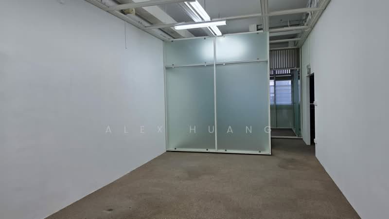 T-Space, 1 Tampines North Drive 1, 2,422 sqft, Factory / Workshop (B2) For Sale, by Alex Huang, 500118773 - Interior - CommercialGuru.com.sg