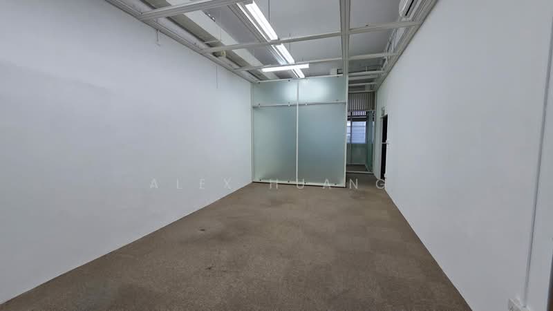 T-Space, 1 Tampines North Drive 1, 2,422 sqft, Factory / Workshop (B2) For Sale, by Alex Huang, 500118773 - Interior - CommercialGuru.com.sg