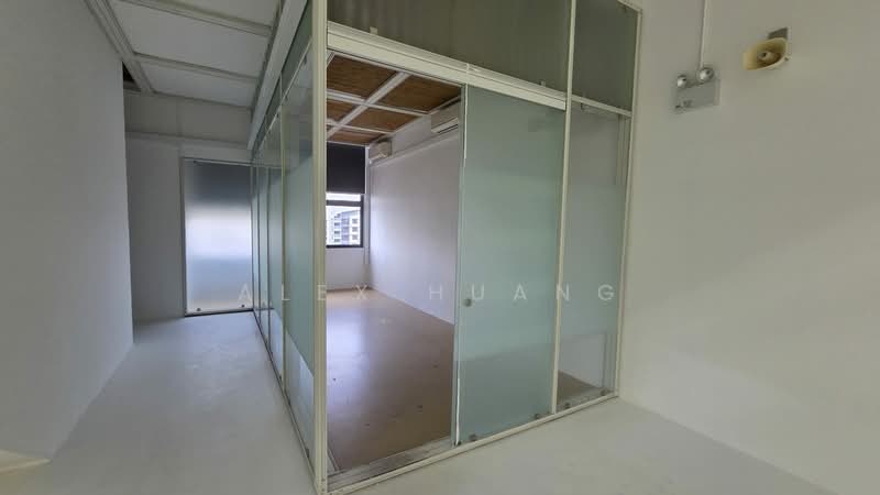 T-Space, 1 Tampines North Drive 1, 2,422 sqft, Factory / Workshop (B2) For Sale, by Alex Huang, 500118773 - Interior - CommercialGuru.com.sg
