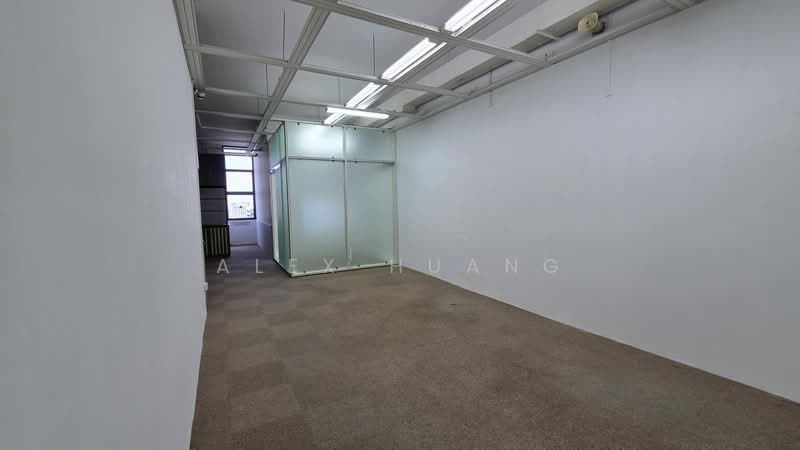 T-Space, 1 Tampines North Drive 1, 2,422 sqft, Factory / Workshop (B2) For Sale, by Alex Huang, 500118773 - Interior - CommercialGuru.com.sg