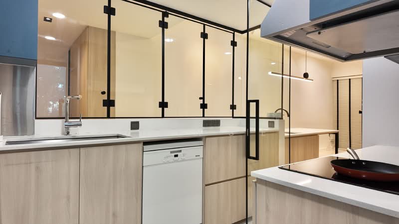 Thomson Three, 41 Bright Hill Drive, 3 Bedrooms, 1,259 sqft, Condominium For Sale, by Queen Sie, 500118778 - Kitchen - PropertyGuru.com.sg