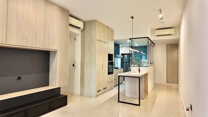 Thomson Three, 41 Bright Hill Drive, 3 Bedrooms, 1,259 sqft, Condominium For Sale, by Queen Sie, 500118778 - Living Room - PropertyGuru.com.sg