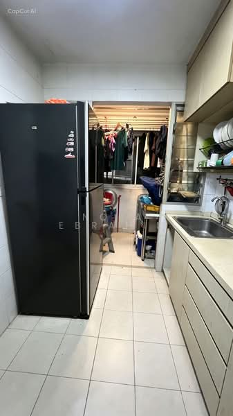 470B Upper Serangoon Crescent, 470B Upper Serangoon Crescent, 2 Bedrooms, 721 sqft, HDB Flat For Sale, by Nora Ebrahim, 500118781 - Kitchen - PropertyGuru.com.sg