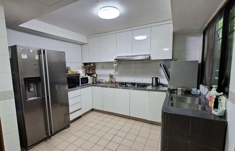 Marshall Lodge, 89 Marshall Road, 3 Bedrooms, 1,776 sqft, Apartment For Rent, by Tan Heng Kee, 500118782 - Kitchen at Basement - PropertyGuru.com.sg