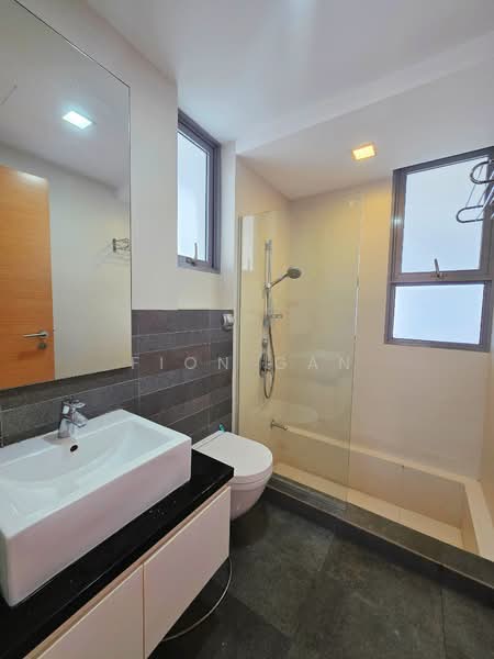 The Verve, 23 Jalan Rajah Road, 2 Bedrooms, 818 sqft, Condominium For Sale, by Fion Gan, 500118783 - Bathroom - PropertyGuru.com.sg