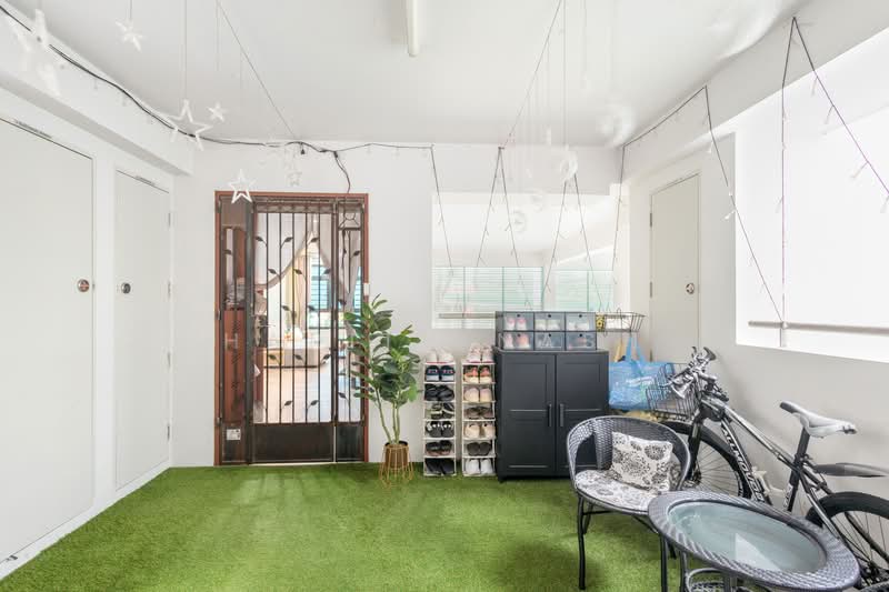 592A Montreal Ville, 592A Montreal Link, 3 Bedrooms, 1,001 sqft, HDB Flat For Sale, by Harith Nash, 500118786 - Entrance - PropertyGuru.com.sg