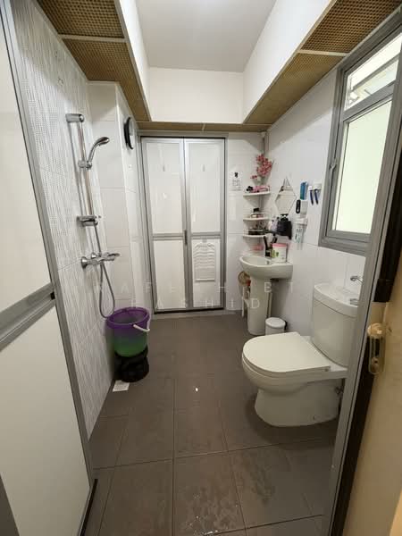 150A Corporation Drive, 150A Corporation Drive, 1 Bedroom, 505 sqft, HDB Flat For Sale, by Rafeah Bt Rashid, 500118788 - Bathroom - PropertyGuru.com.sg