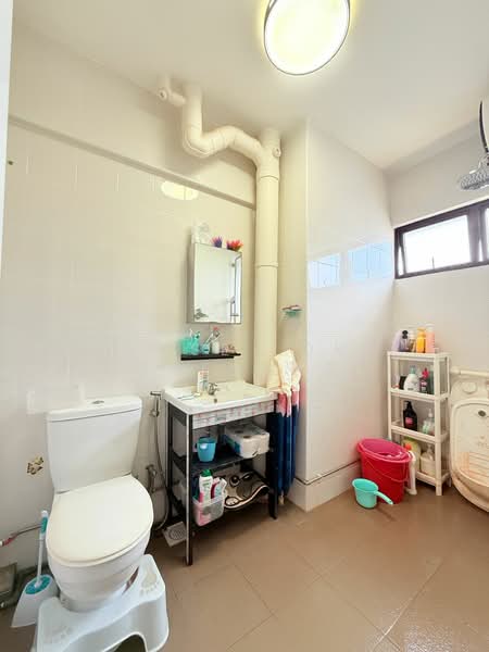 512 Bukit Batok Street 52, 512 Bukit Batok Street 52, 4 Bedrooms, 1,582 sqft, HDB Flat For Sale, by Jose Loh Zhenhao, 500118792 - Bathroom - PropertyGuru.com.sg