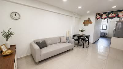 For Sale - 112 Commonwealth Crescent