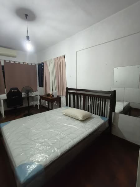 Jalan Singa, Jalan Singa, Room Rental, 200 sqft, Terraced House For Rent, by Alan Huy, 500118799 - Bedroom - PropertyGuru.com.sg