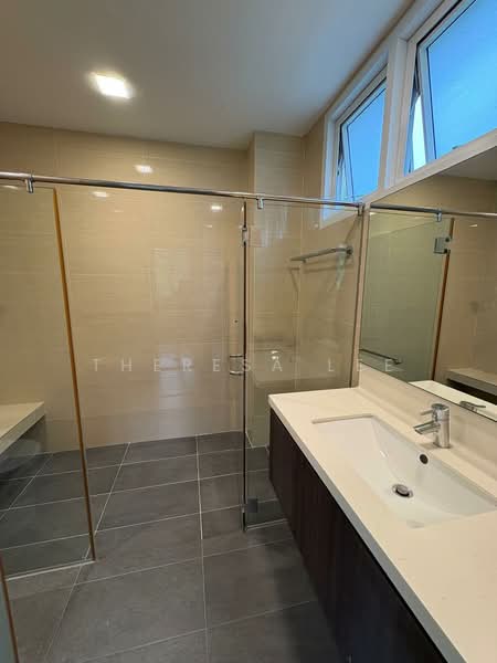 Springleaf Lane, Springleaf Lane, 3 Bedrooms, 2,560 sqft, Semi-Detached House For Sale, by Theresa Lee, 500118806 - Bathroom - PropertyGuru.com.sg