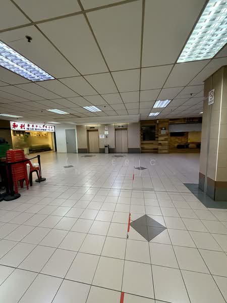 Textile Centre, 200 Jalan Sultan, 647 sqft, Office For Sale, by ( Eric Pang ) Pang Teck Siong, 500118818 - Corridor - CommercialGuru.com.sg