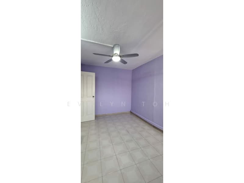 239 Bukit Batok East Avenue 5, 239 Bukit Batok East Avenue 5, 2 Bedrooms, 764 sqft, HDB Flat For Sale, by Evelyn Toh, 500118819 - Interior - PropertyGuru.com.sg