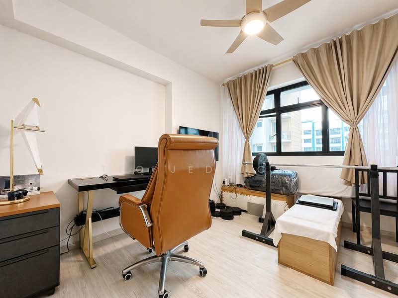 996A Buangkok Crescent, 996A Buangkok Crescent, 3 Bedrooms, 1,001 sqft, HDB Flat For Sale, by Teo Jedrich, 500118849 - Study - PropertyGuru.com.sg