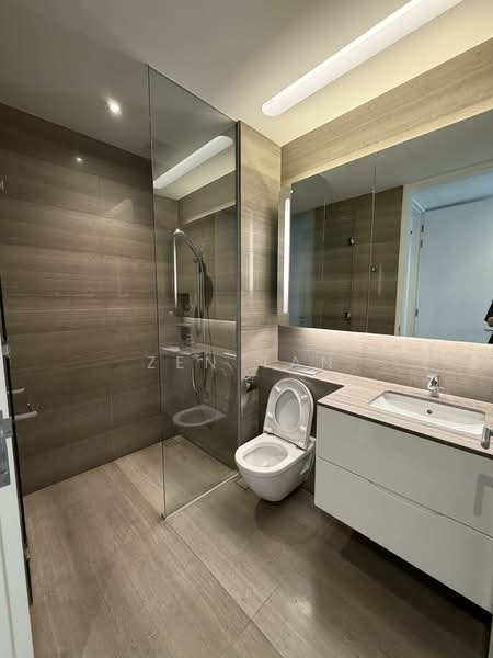 Lloyd SixtyFive, 65 Lloyd Road, 3 Bedrooms, 2,422 sqft, Condominium For Rent, by Zen Tan, 500118857 - Ensuite Bathroom - PropertyGuru.com.sg