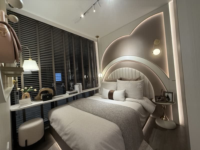 For Sale - Norwood Grand