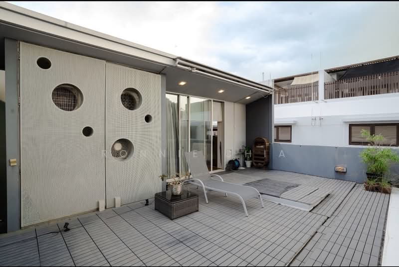 Goodman / Crescent Modern Semi D with Pool, , 5 Bedrooms, 3,400 sqft, Semi-Detached House For Sale, by Ronnie Chia, 500118859 - Exterior - PropertyGuru.com.sg