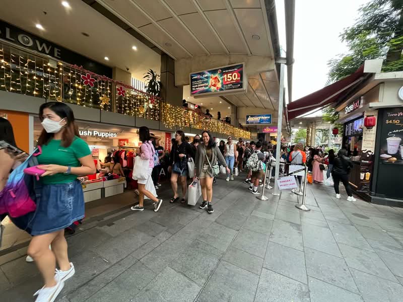 Freehold Foodcourt @ Lucky Plaza Orchard, orchard rd, 3,045 sqft, Food & Beverage For Sale, by May Hui, 500118860 - CommercialGuru.com.sg