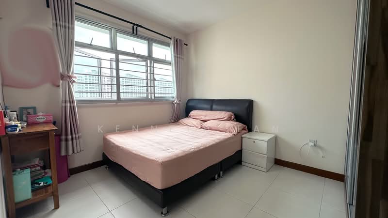 212A Punggol Walk, 212A Punggol Walk, 2 Bedrooms, 721 sqft, HDB Flat For Sale, by Kenneth Tan, 500118861 - Master Bedroom - PropertyGuru.com.sg