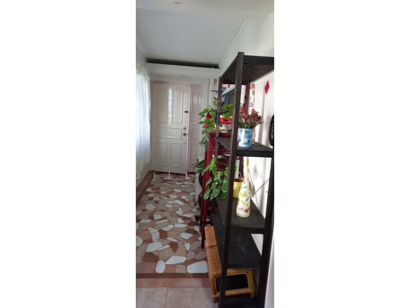 524 Jelapang Road, 524 Jelapang Road, 4 Bedrooms, 1,323 sqft, HDB Flat For Rent, by Jill Pan, 500118863 - Entrance - PropertyGuru.com.sg