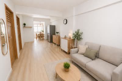 For Sale - 4 Holland Close