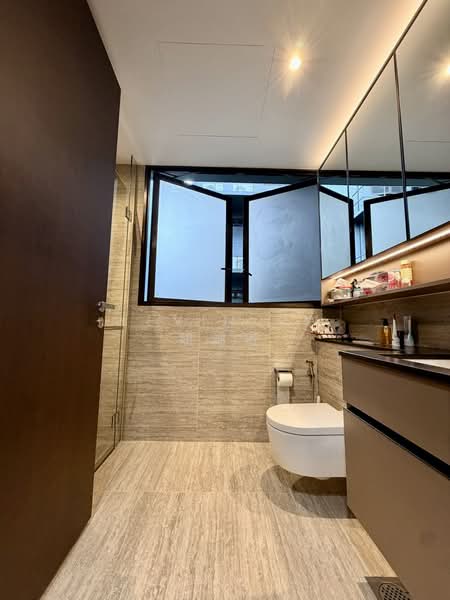 The Commodore, 65 Canberra Drive, 4 Bedrooms, 1,184 sqft, Condominium For Sale, by Kevin Aw 胡锦胜, 500118866 - Bathroom - PropertyGuru.com.sg