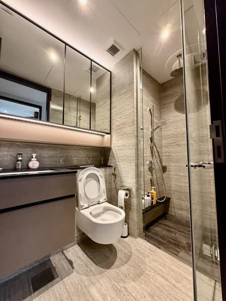 The Commodore, 65 Canberra Drive, 4 Bedrooms, 1,184 sqft, Condominium For Sale, by Kevin Aw 胡锦胜, 500118866 - Bathroom - PropertyGuru.com.sg