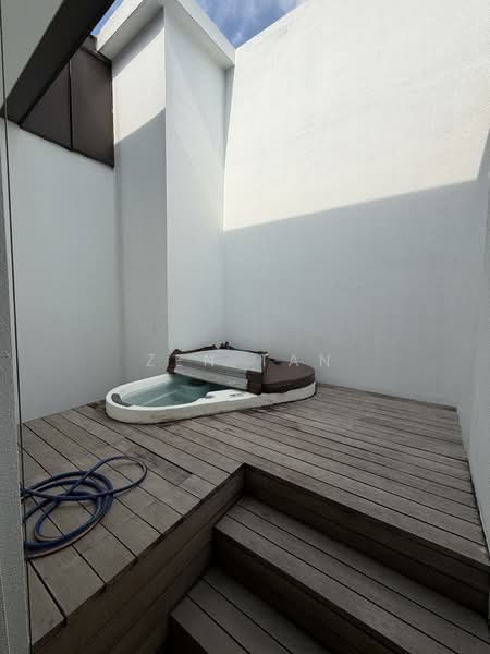 Lloyd SixtyFive, 65 Lloyd Road, 3 Bedrooms, 3,638 sqft, Condominium For Rent, by Zen Tan, 500118871 - Private spa deck - PropertyGuru.com.sg