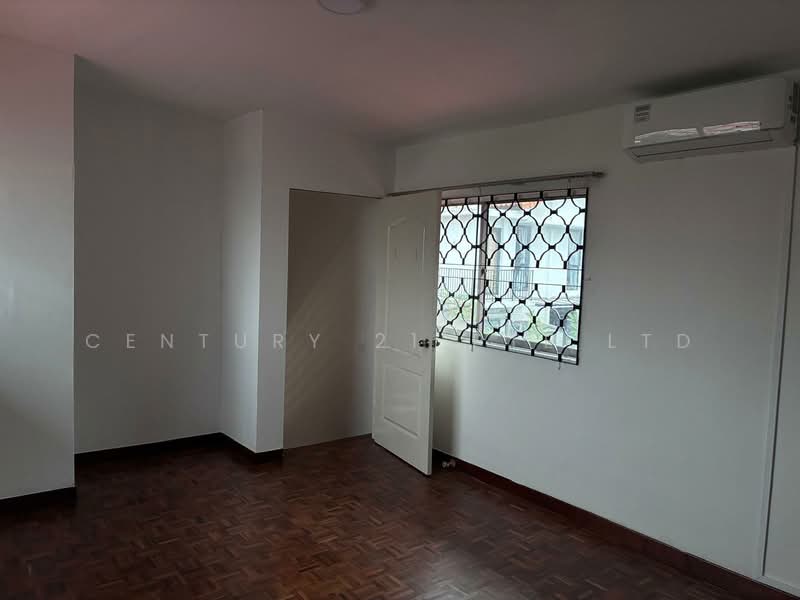 Eng Kong Park, Lorong Kismis, 5 Bedrooms, 3,000 sqft, Semi-Detached House For Rent, by WINSTON C.T. WOON, 500118875 - Interior - PropertyGuru.com.sg