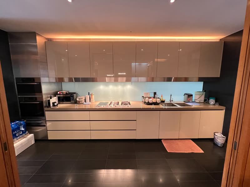 Seven Palms Sentosa Cove, 155 Cove Drive, 4 Bedrooms, 4,166 sqft, Condominium For Sale, by Ricky Tan, 500118879 - Kitchen - PropertyGuru.com.sg