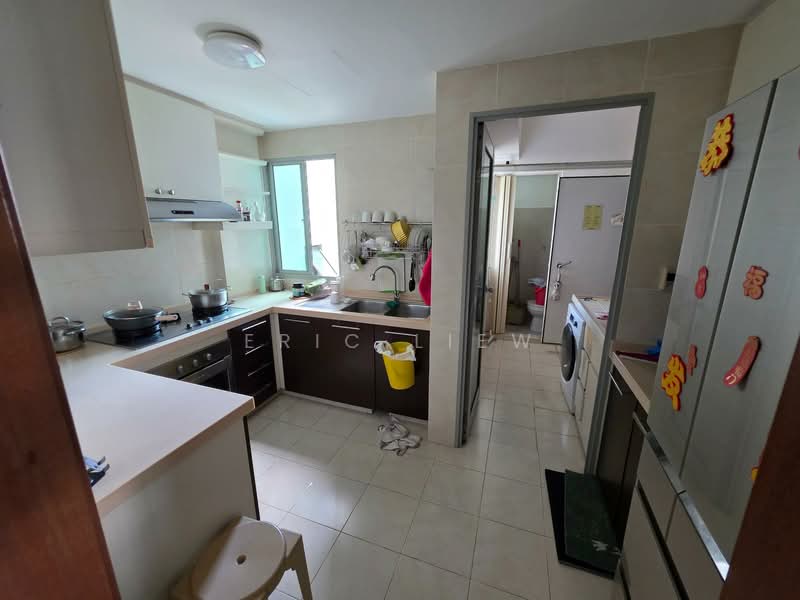 Whitewater, 21 Pasir Ris Street 72, 3 Bedrooms, 1,195 sqft, Executive Condominium For Sale, by Eric Liew, 500118886 - Kitchen - PropertyGuru.com.sg