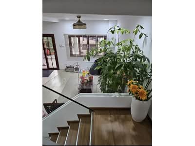 For Sale - Tembling road