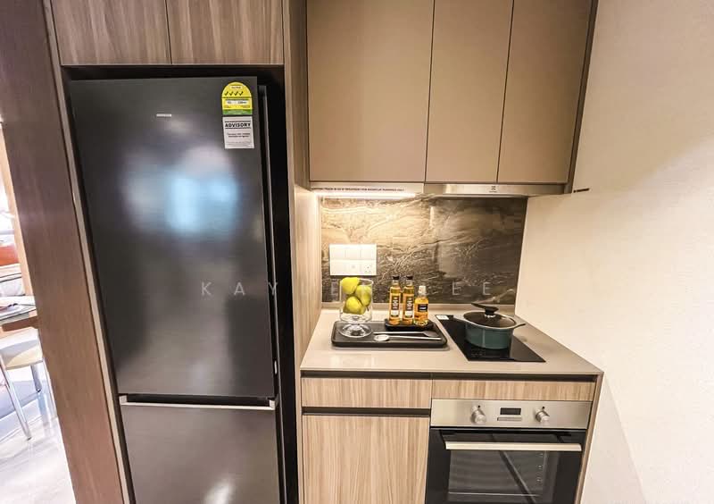 PENRITH, Margaret Drive, 2 Bedrooms, 614 sqft, Condominium For Sale, by Kaylen Lee, 500118901 - Kitchen - PropertyGuru.com.sg