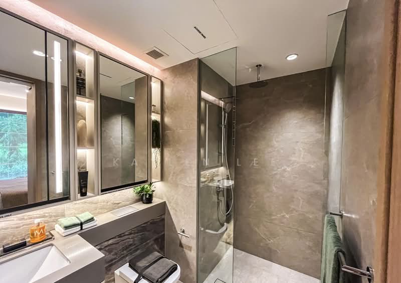 PENRITH, Margaret Drive, 2 Bedrooms, 614 sqft, Condominium For Sale, by Kaylen Lee, 500118901 - Bathroom - PropertyGuru.com.sg