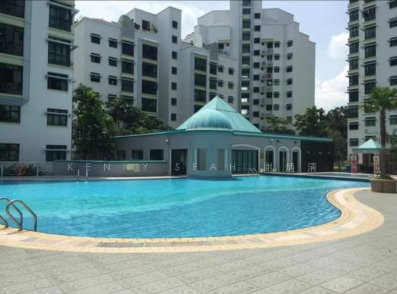 Eastvale, 31 Pasir Ris Drive 3, 3 Bedrooms, 1,195 sqft, Condominium For Rent, by Kenny Seah 谢炳清, 500118908 - Exterior - PropertyGuru.com.sg