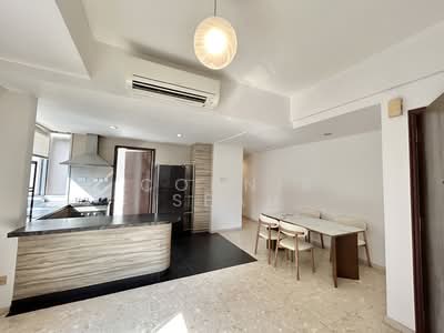 For Rent - UE Square