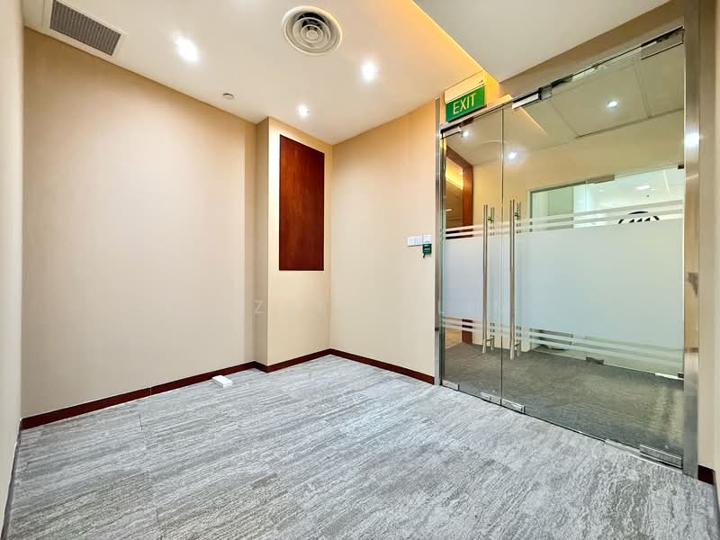 CBD Fitted Grade A Office, Available Immediate! ๐ Customise fit-out to suit business needs, Church Street, 981 sqft, Office For Rent, by Jazreel Lim, 500118933 - Entrance, ideal as Reception / Lounge - CommercialGuru.com.sg