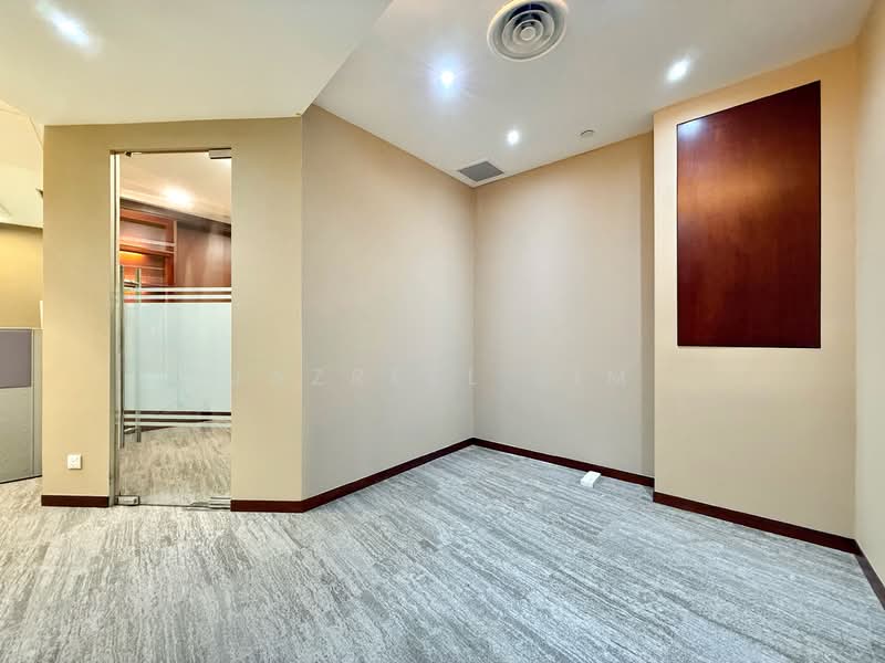 CBD Fitted Grade A Office, Available Immediate! ๐ Customise fit-out to suit business needs, Church Street, 981 sqft, Office For Rent, by Jazreel Lim, 500118933 - Entrance, ideal as Reception / Lounge - CommercialGuru.com.sg