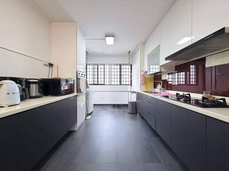 465 Ang Mo Kio Avenue 10, 465 Ang Mo Kio Avenue 10, 3 Bedrooms, 990 sqft, HDB Flat For Sale, by Christina Koh, 500118942 - Kitchen - PropertyGuru.com.sg