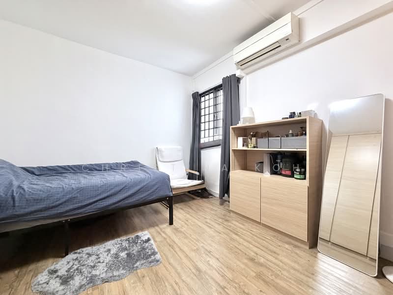 465 Ang Mo Kio Avenue 10, 465 Ang Mo Kio Avenue 10, 3 Bedrooms, 990 sqft, HDB Flat For Sale, by Christina Koh, 500118942 - Bedroom - PropertyGuru.com.sg
