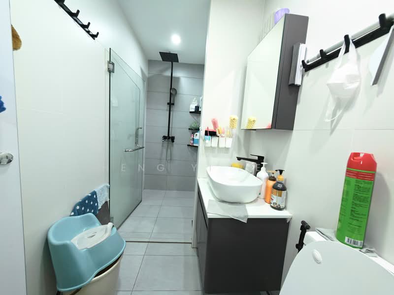 Onan Road, Onan Road, 4 Bedrooms, 1,753 sqft, Terraced House For Sale, by Heng Yi Zen, 500118946 - Bathroom - PropertyGuru.com.sg