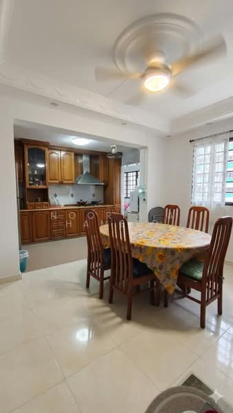 90 Bedok North Street 4, 90 Bedok North Street 4, 3 Bedrooms, 1,259 sqft, HDB Flat For Sale, by Nooria A Hameed, 500118959 - Kitchen - PropertyGuru.com.sg