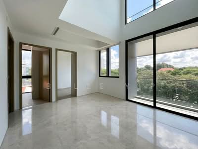 For Sale - The Enclave Holland